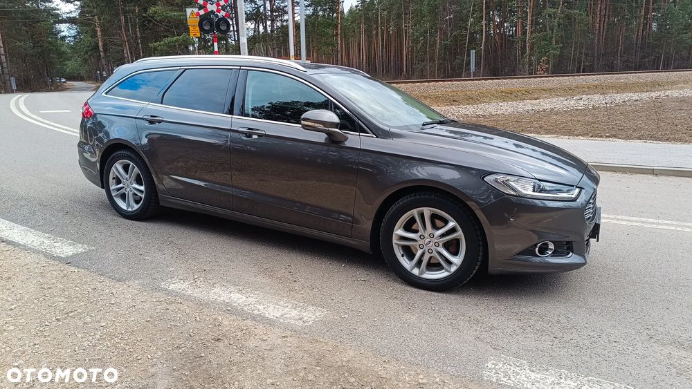 Ford Mondeo 2.0 TDCi Titanium PowerShift - 11