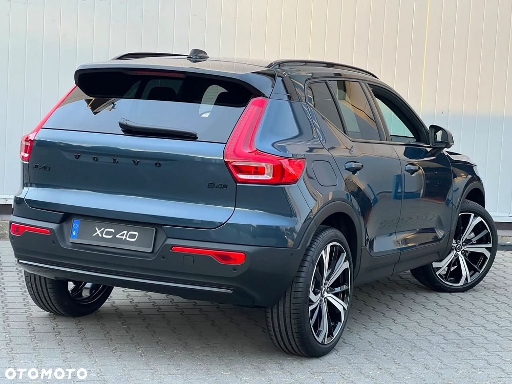 Volvo XC 40 B4 AWD Ultimate Dark - 13