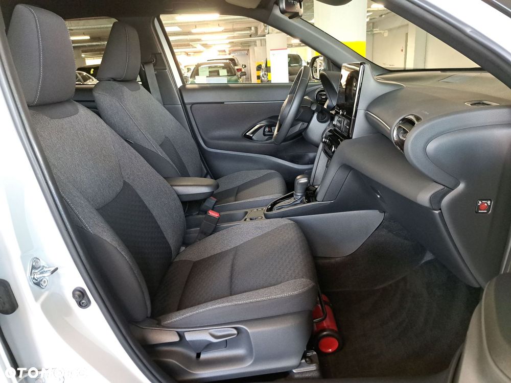 Toyota Yaris Cross Hybrid 1.5 Style - 12