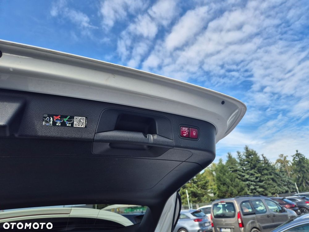 Mercedes-Benz EQC 400 4-Matic Sport - 24