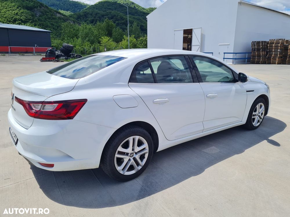 Renault Megane TCE GPF Zen - 3