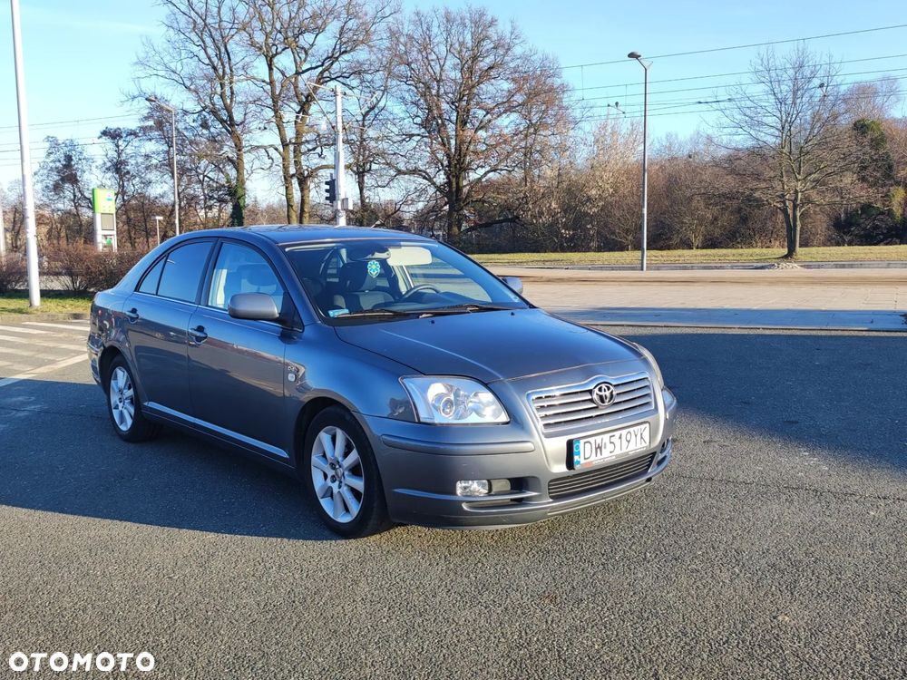 Toyota Avensis - 6