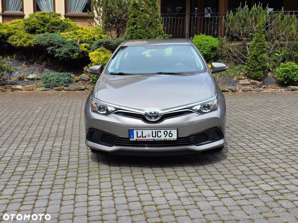 Toyota Auris 1.33 Dual-VVT-i - 3