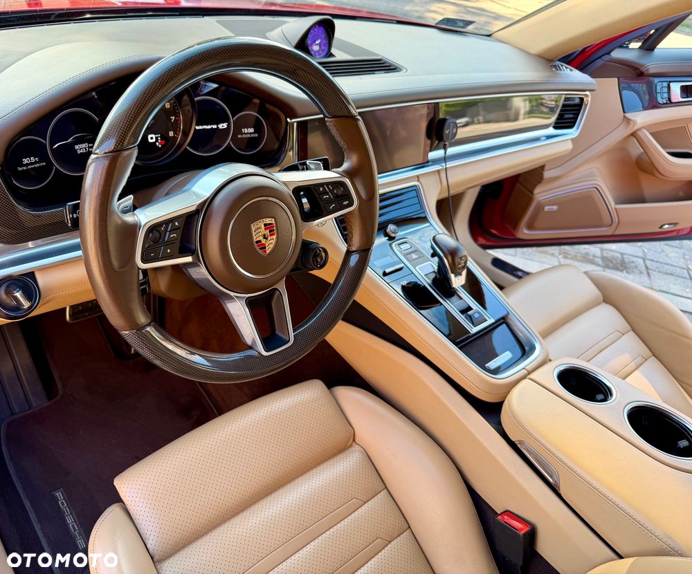 Porsche Panamera 4S GPF - 10
