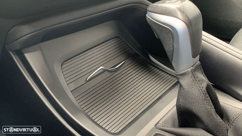 BMW X1 25 e xDrive Corporate Edition - 14