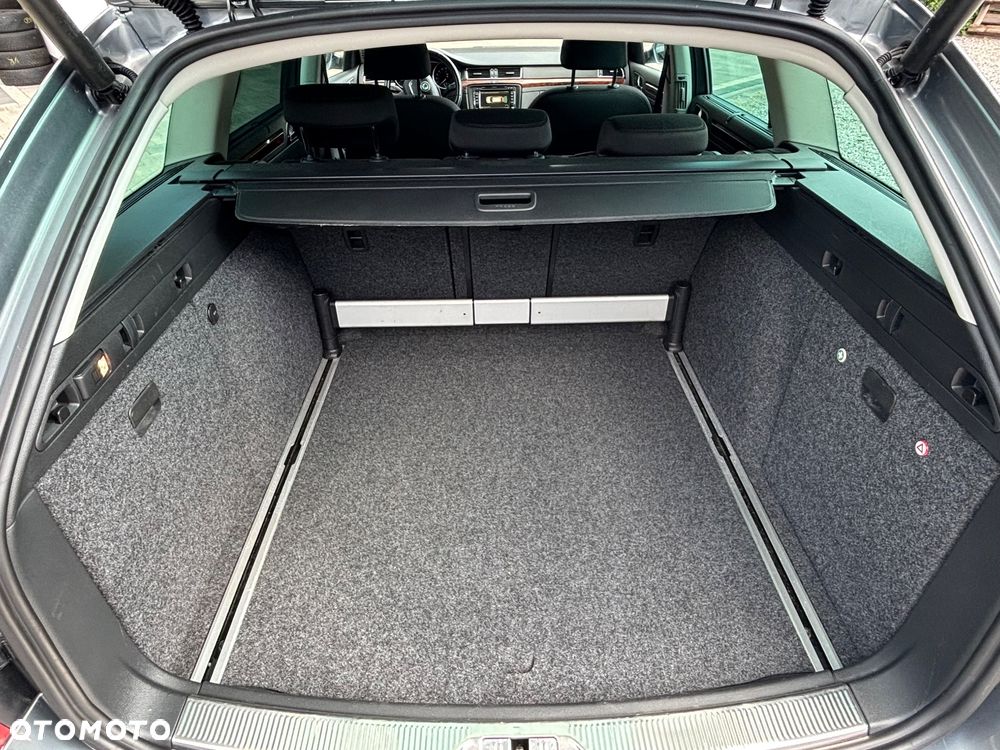 Skoda Superb 2.0 TDI Elegance DSG - 24