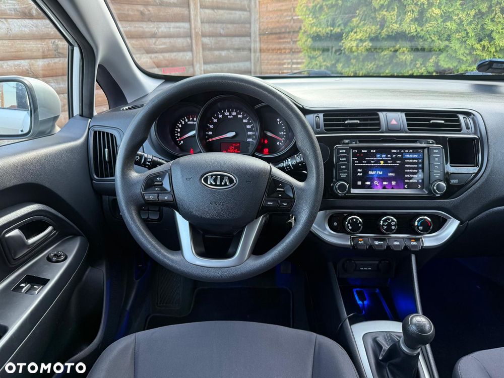 Kia Rio 1.2 Edition 7 - 11