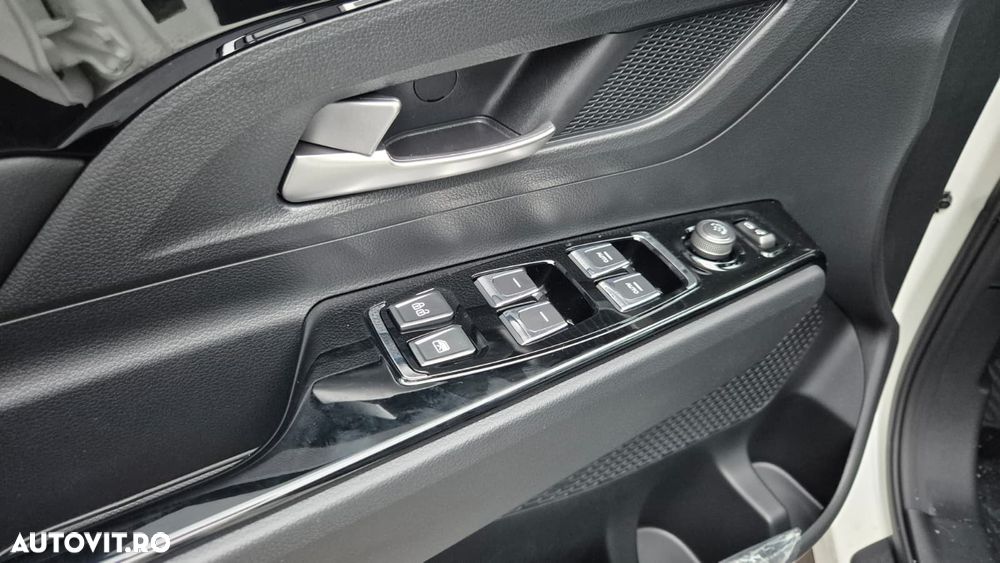 KG Mobility Korrando - 7