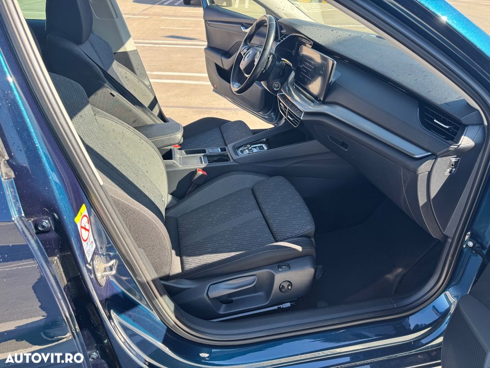 Skoda Octavia 2.0 TDI DSG First Edition - 11