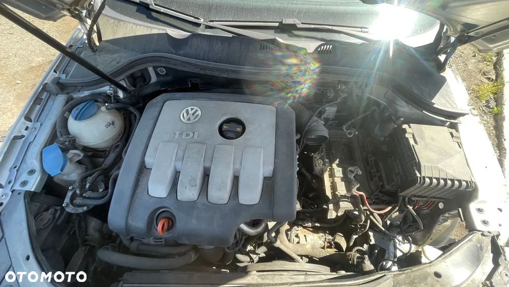 VW PASSAT B6 na części!!! Kolor : LA7W - 3