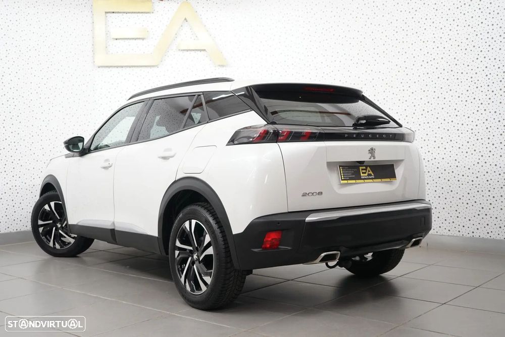 Peugeot 2008 1.2 PureTech Allure Pack EAT8 - 4