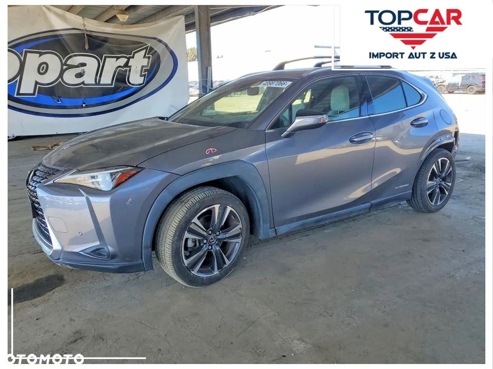 Lexus UX - 1