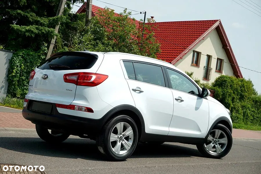 Kia Sportage 1.7 CRDI 2WD Dream-Team Edition - 3