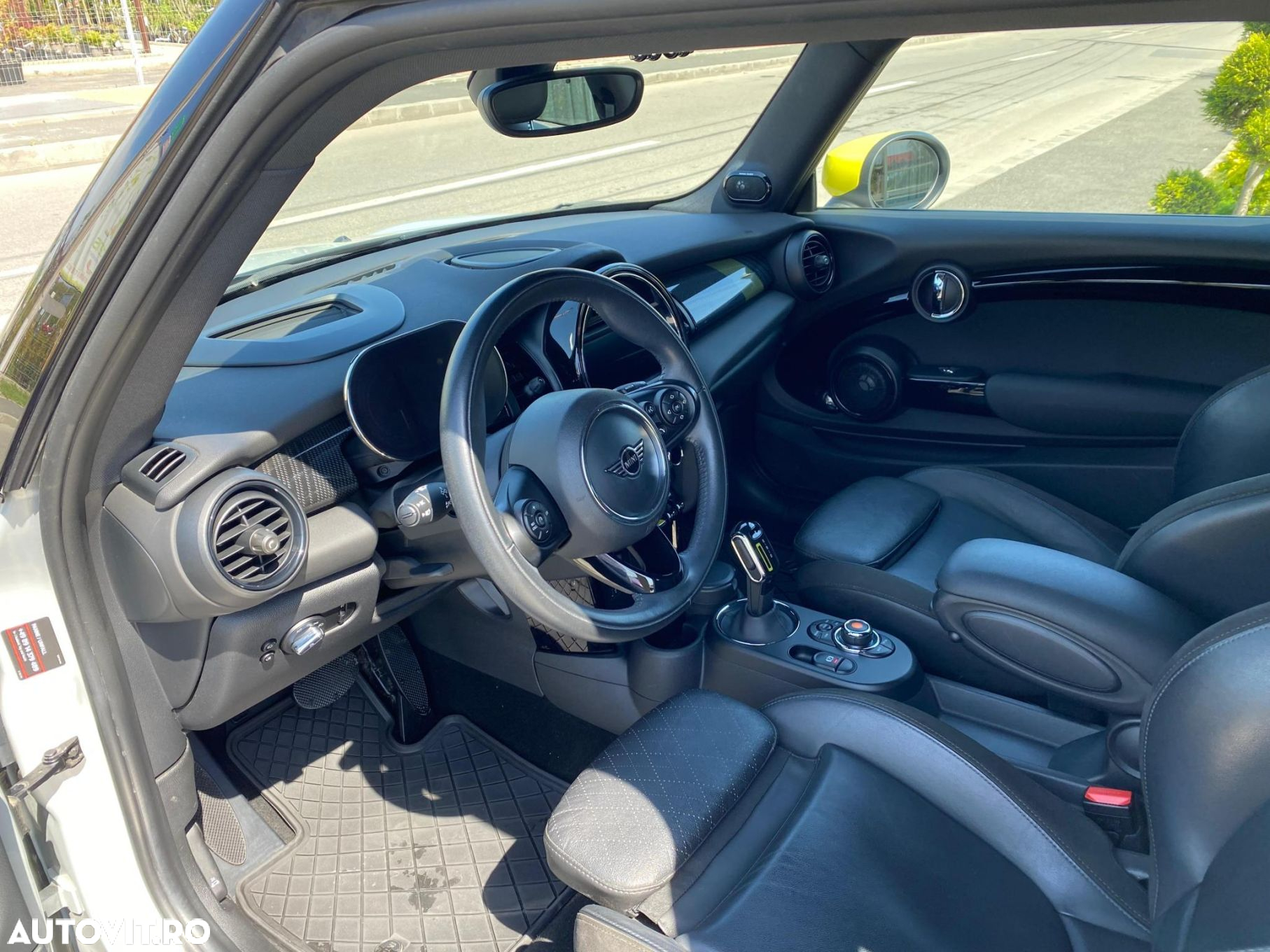 Mini Cooper SE - 8