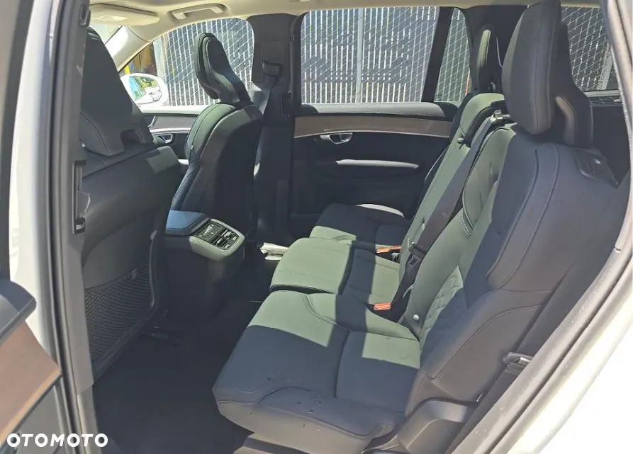 Volvo XC 90 - 13