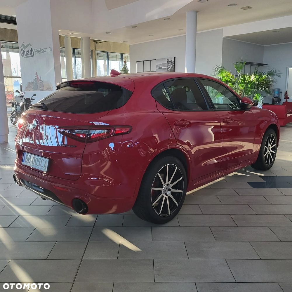 Alfa Romeo Stelvio 2.0 Turbo Veloce Q4 - 2