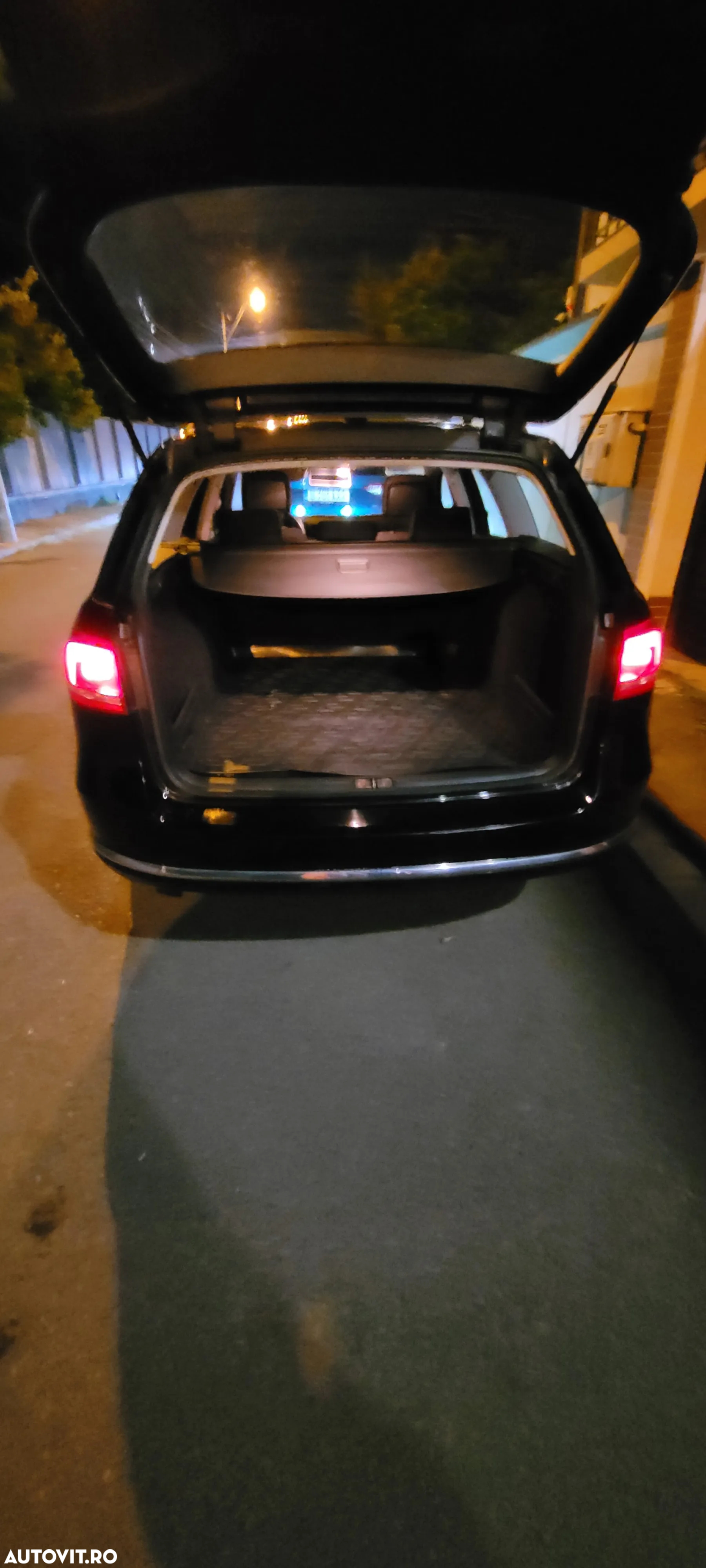 Volkswagen Passat Variant 1.6 TDI BlueMotion Technology Comfortline - 2