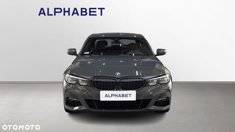 BMW Seria 3 330i M Sport sport - 9