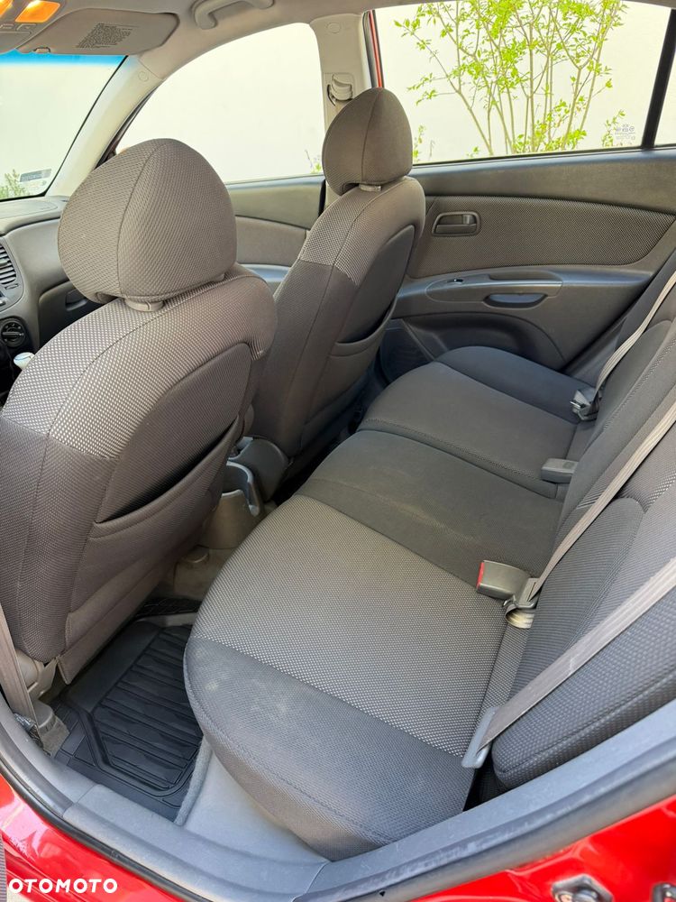 Kia Rio 1.6 Sport - 11