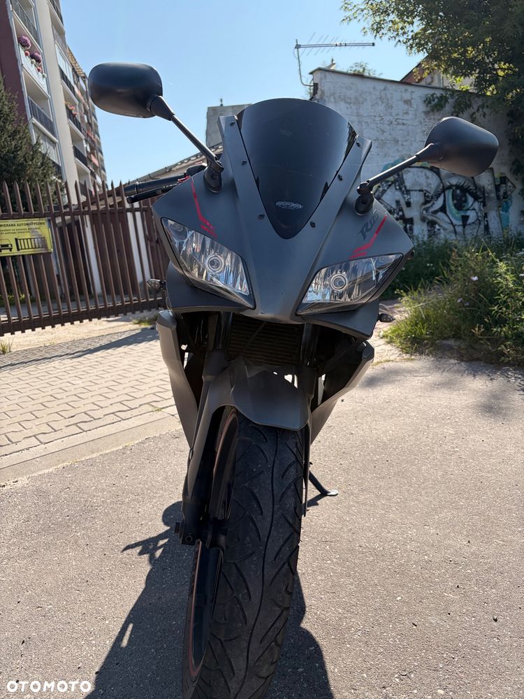 Yamaha YZF - 3