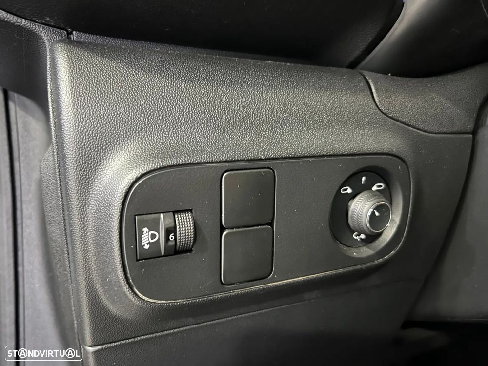 Citroën C3 1.2 PureTech Max - 26