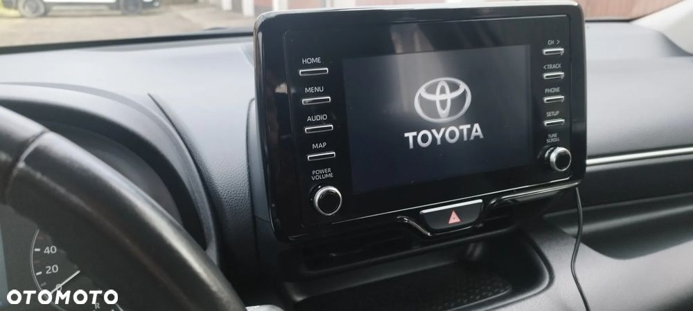 Toyota Yaris 1.5 Comfort - 25