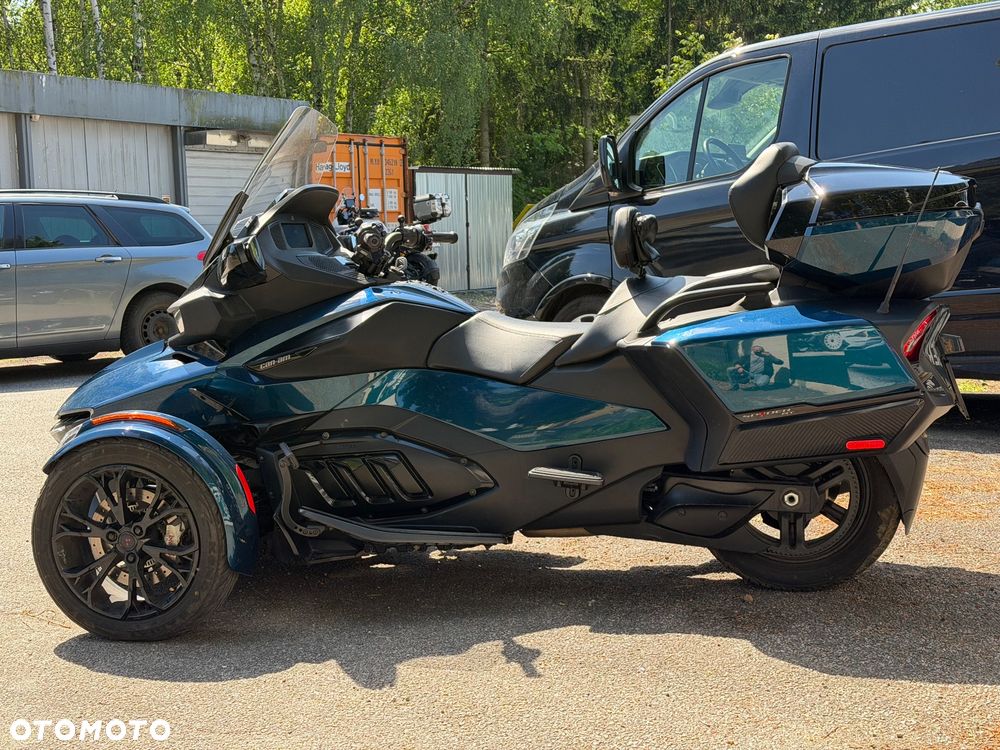Can-Am Spyder - 4
