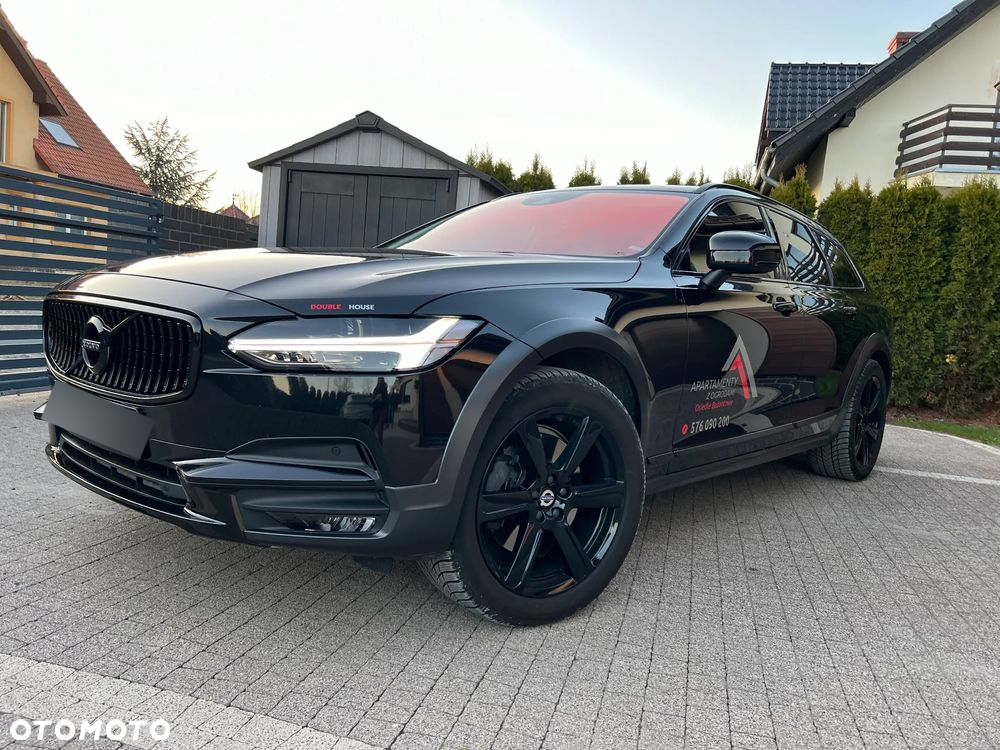 Volvo V90 Cross Country D5 AWD Pro - 23
