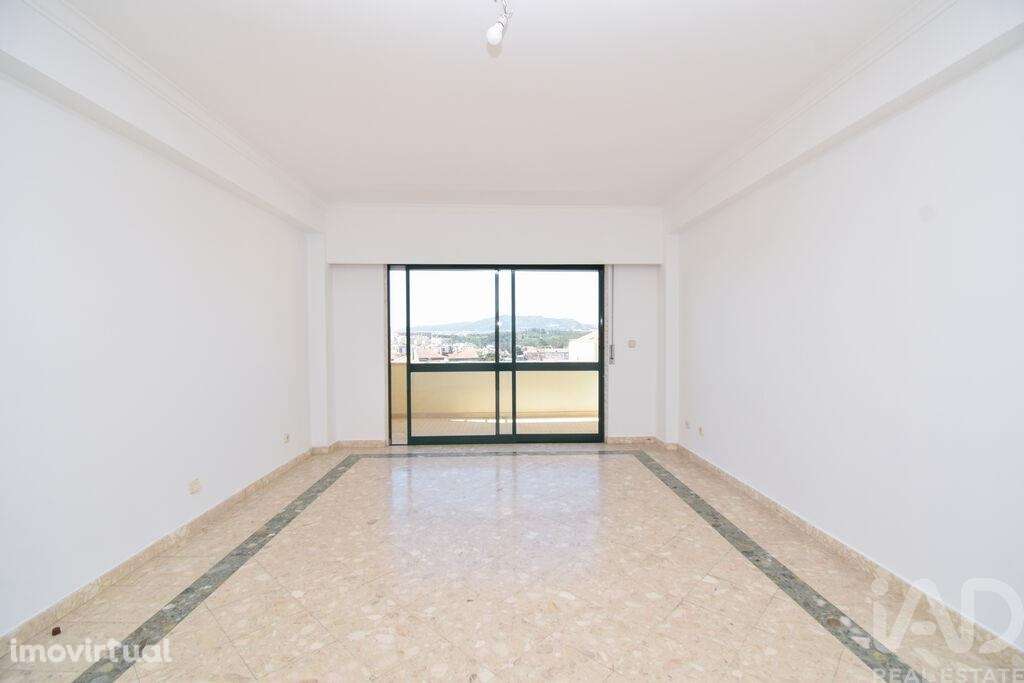 Apartamento T2 em Agualva e Mira-Sintra - Grande imagem: 2/30