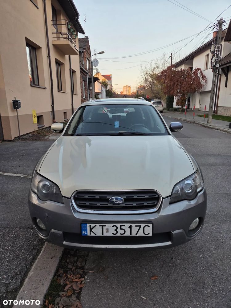 Subaru Outback - 1