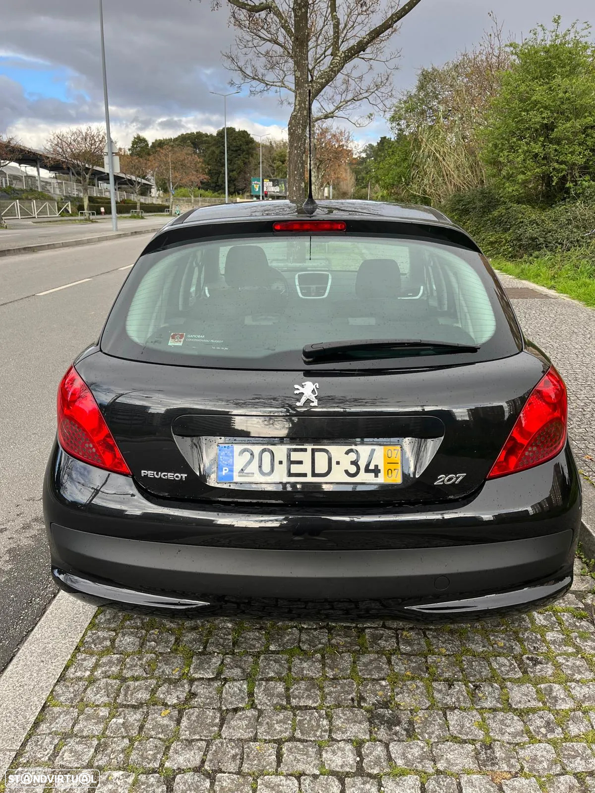 Peugeot 207 1.4 16V Trendy - 3