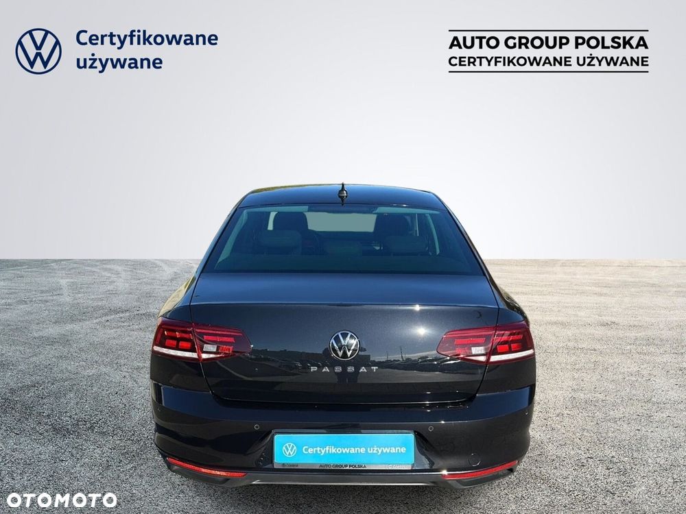 Volkswagen Passat 2.0 TSI Business DSG - 12
