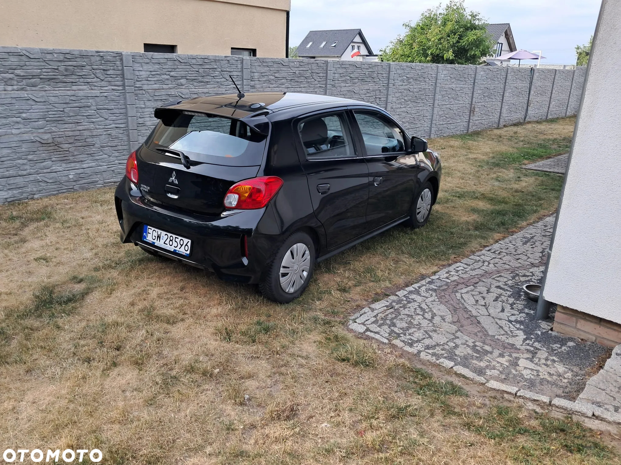Mitsubishi Space Star 1.2 - 12