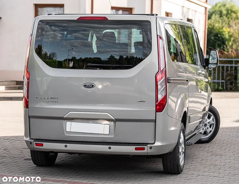 Ford Tourneo Custom 300 L1H1 VA Titanium - 12