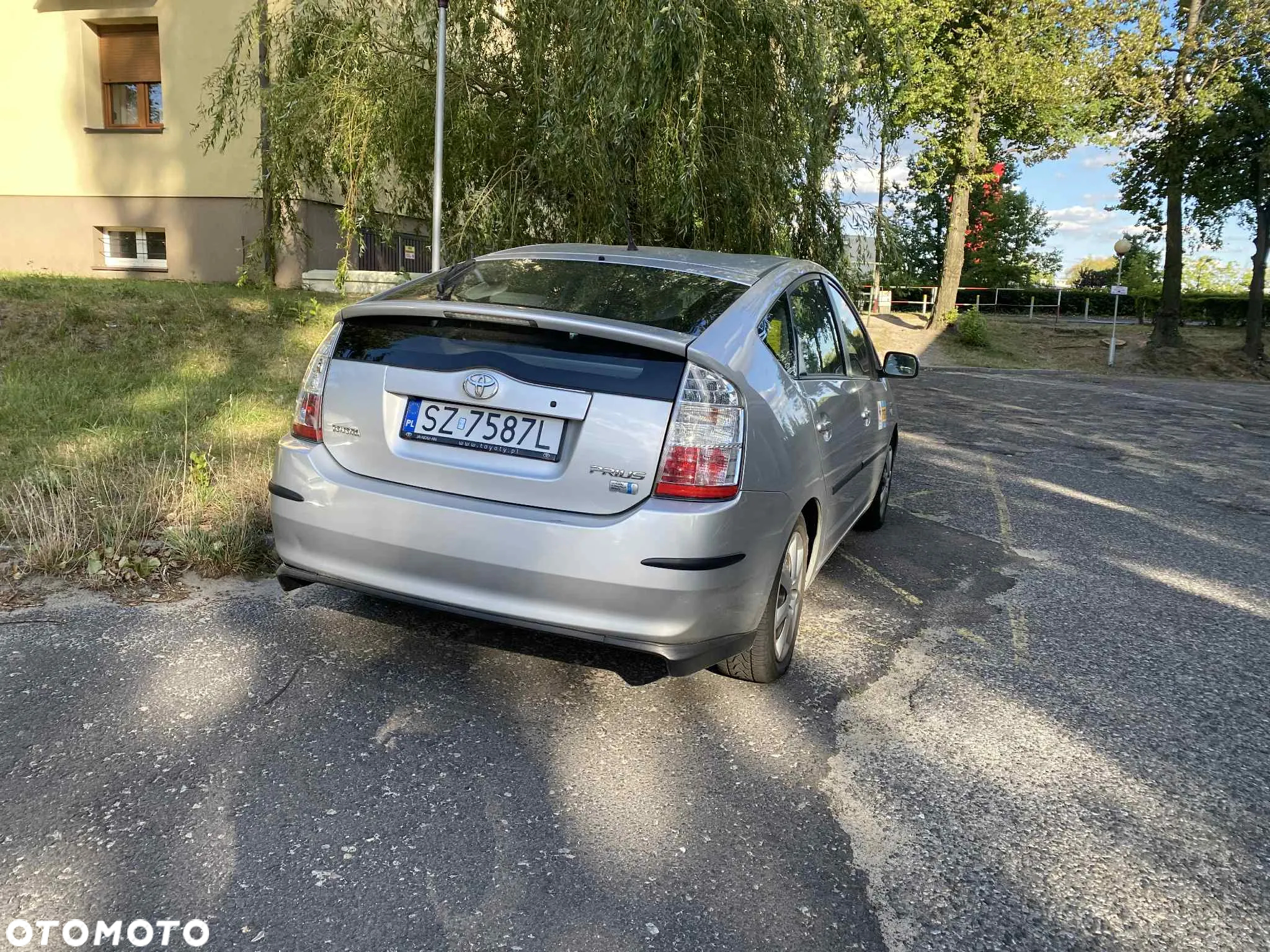 Toyota Prius - 3