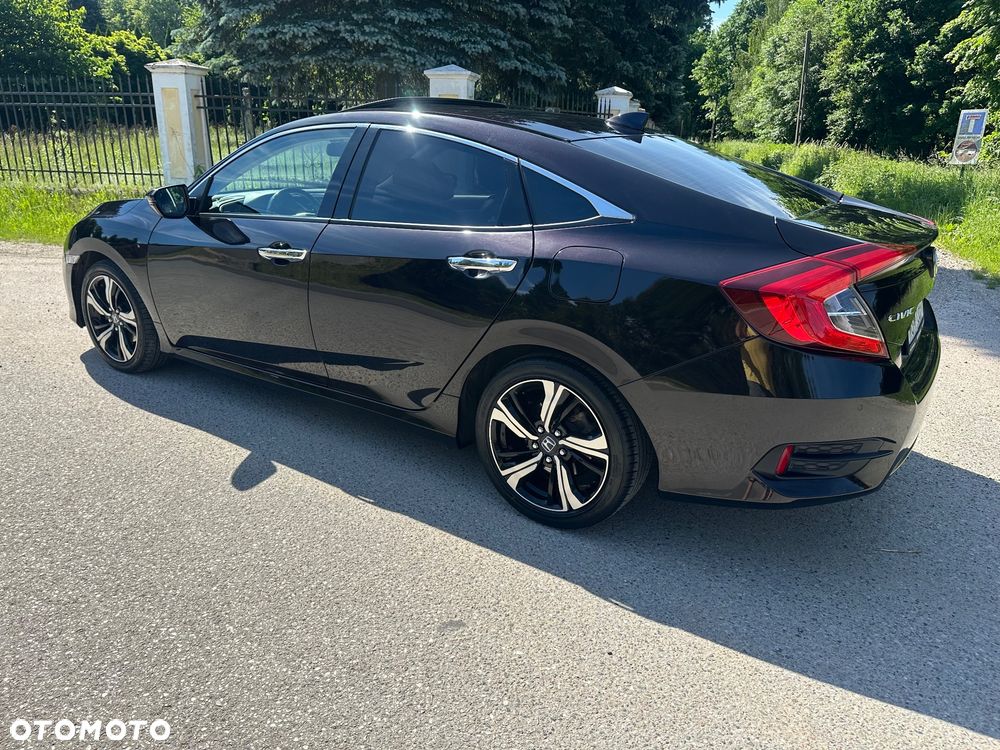 Honda Civic 1.5 i-VTEC Turbo CVT Prestige - 3