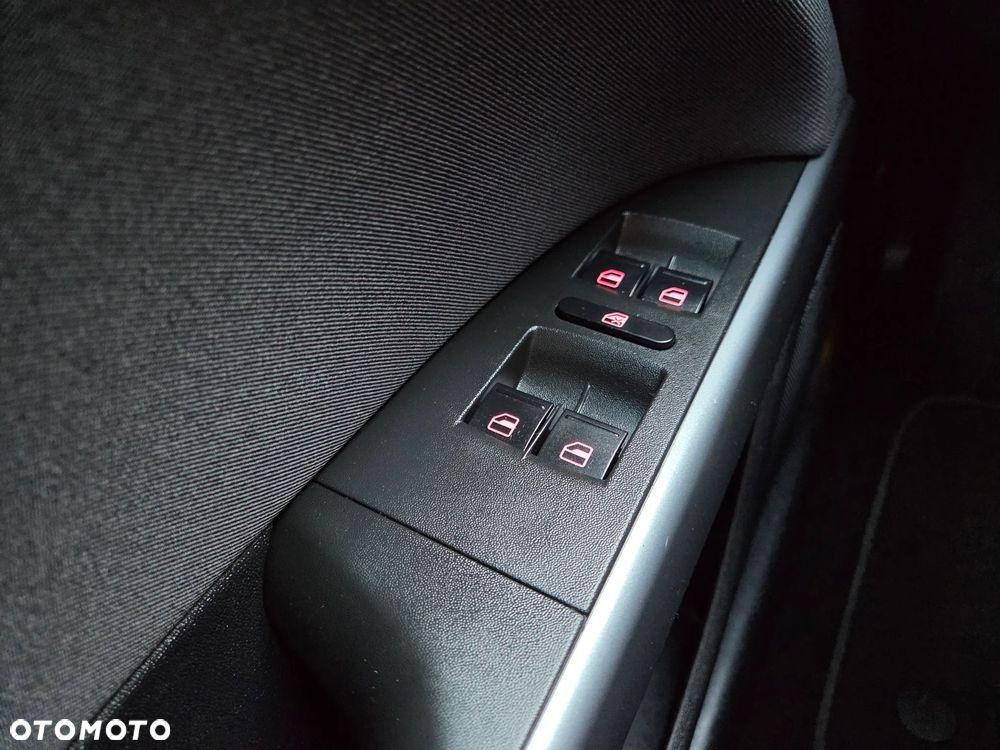 Seat Leon 1.2 TSI Ecomotive Reference Copa - 26