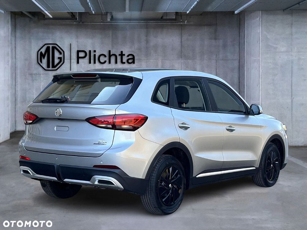 MG ZS Hybrid+ - 6