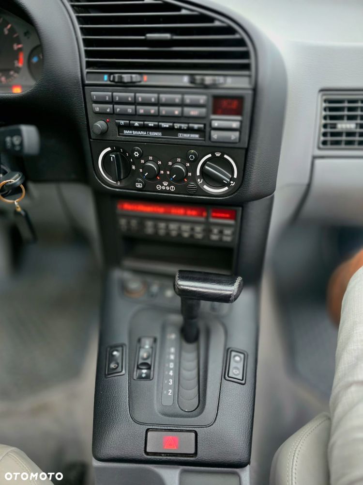 BMW Seria 3 - 21