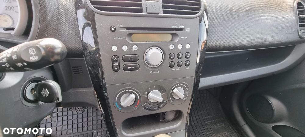 Suzuki Splash 1.0 Basic - 11