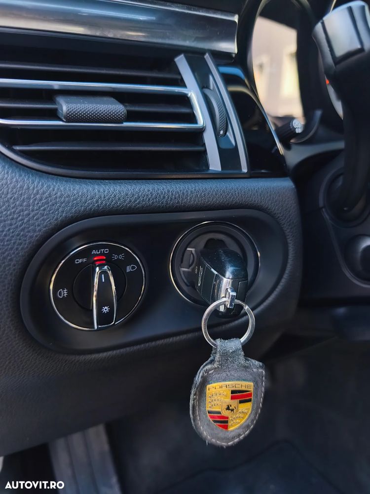 Porsche Macan S - 21