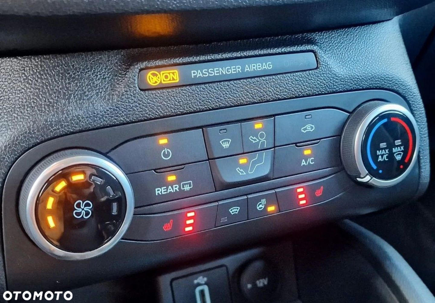Ford Focus - 13