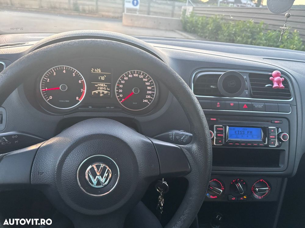 VOLKSWAGEN Polo 2009 — imagine 15