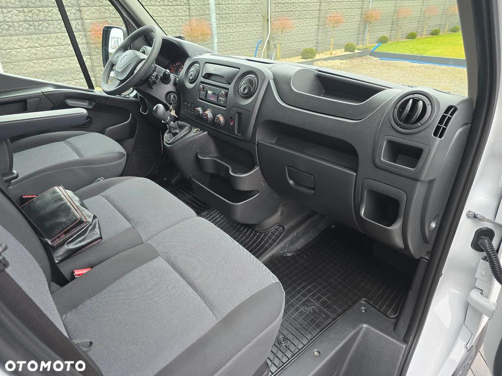 Renault MASTER IGLOPOL -30*C +25*C Carrier XARIOS 350 Podłączenie Stacjonarne 230 V ŁADOWNOŚĆ 840Kg WZMOCNIONE TYLNE ZWIESZENIE TEMPOMAT KLIMA HALOGENY KAMERA COFANIA SALON PL STAN JAK NOWY - 37