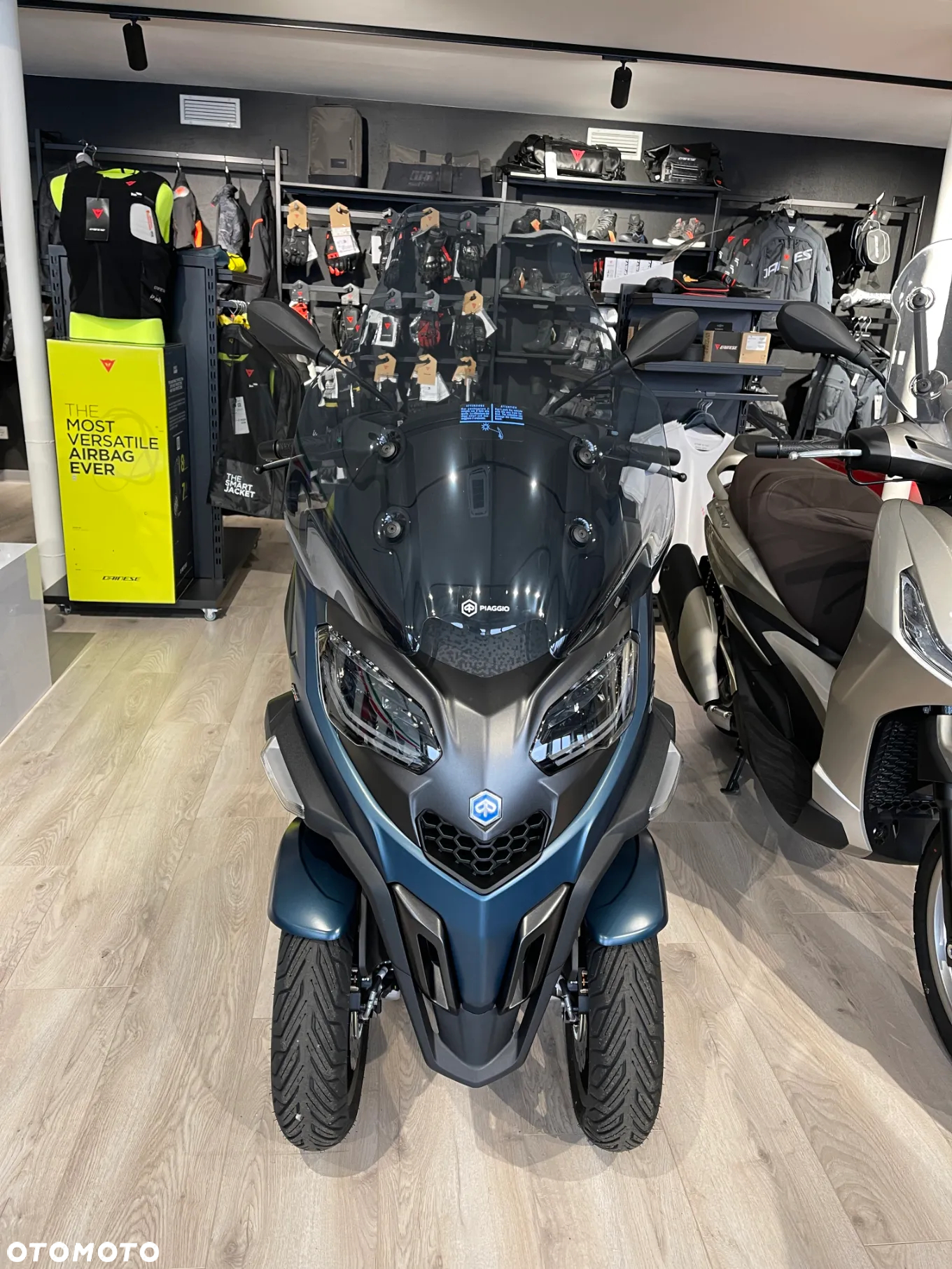 Piaggio MP-3 - 3