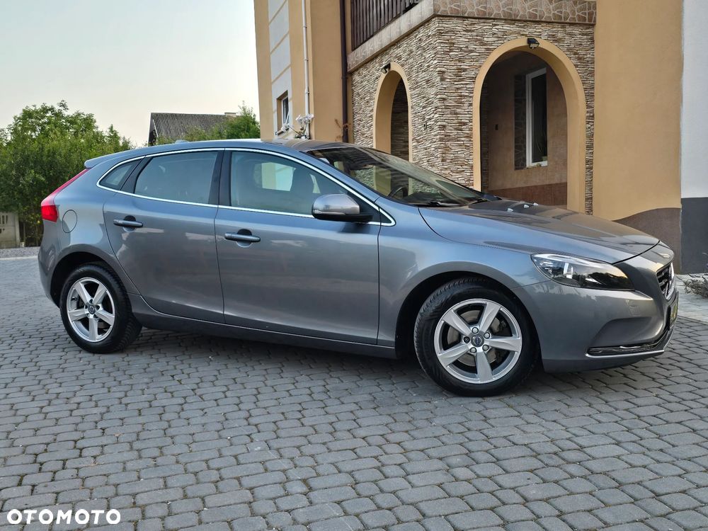Volvo V40 T2 Drive-E Summum - 9