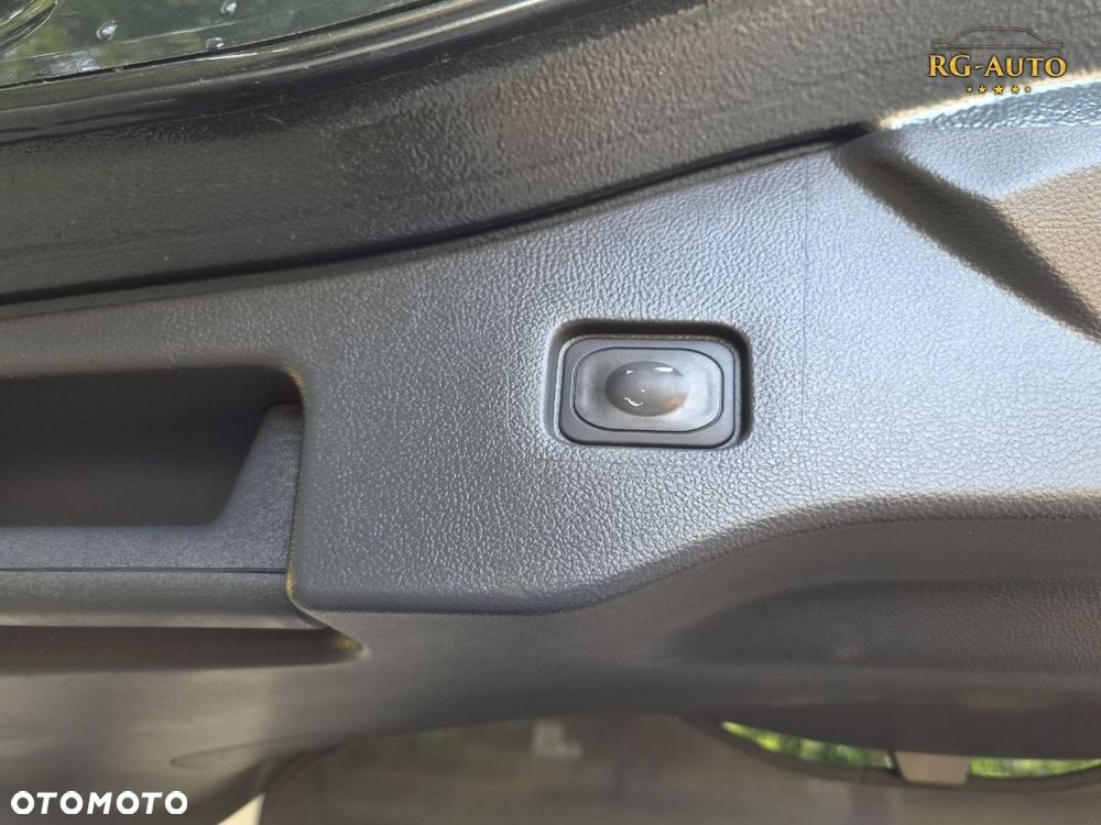 Ford Mondeo - 26