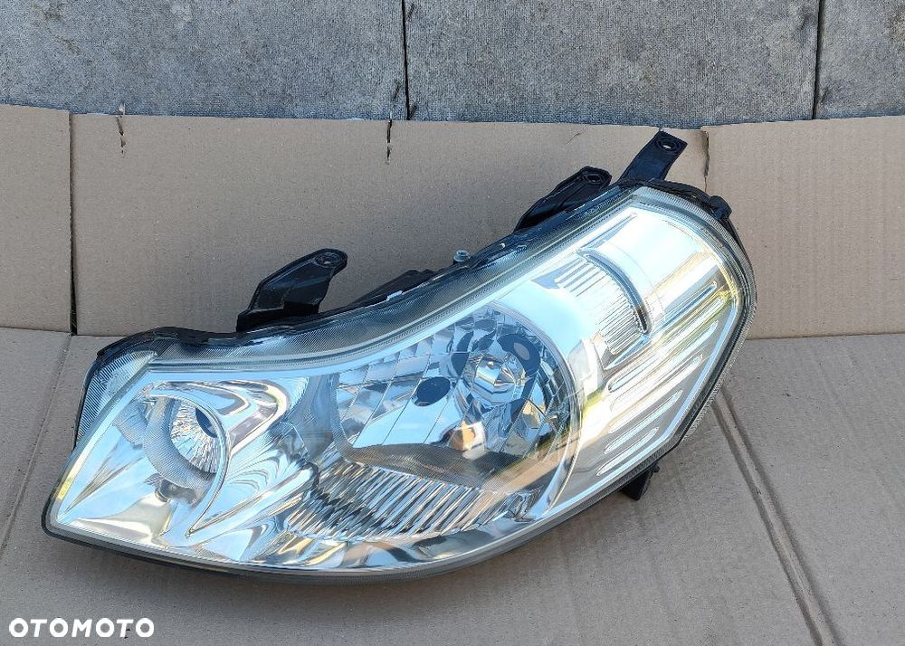 Reflektor lewy Lampa lewa Suzuki SX4 SX-4 Fiat Sedici VALEO - 2