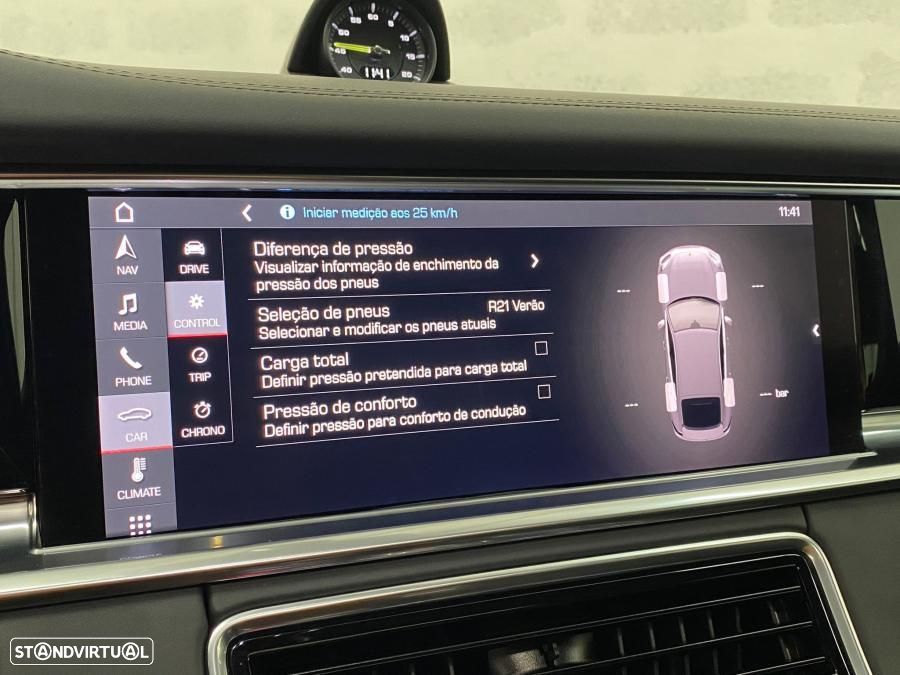 Porsche Panamera 4 E-Hybrid Platinum Edition - 38