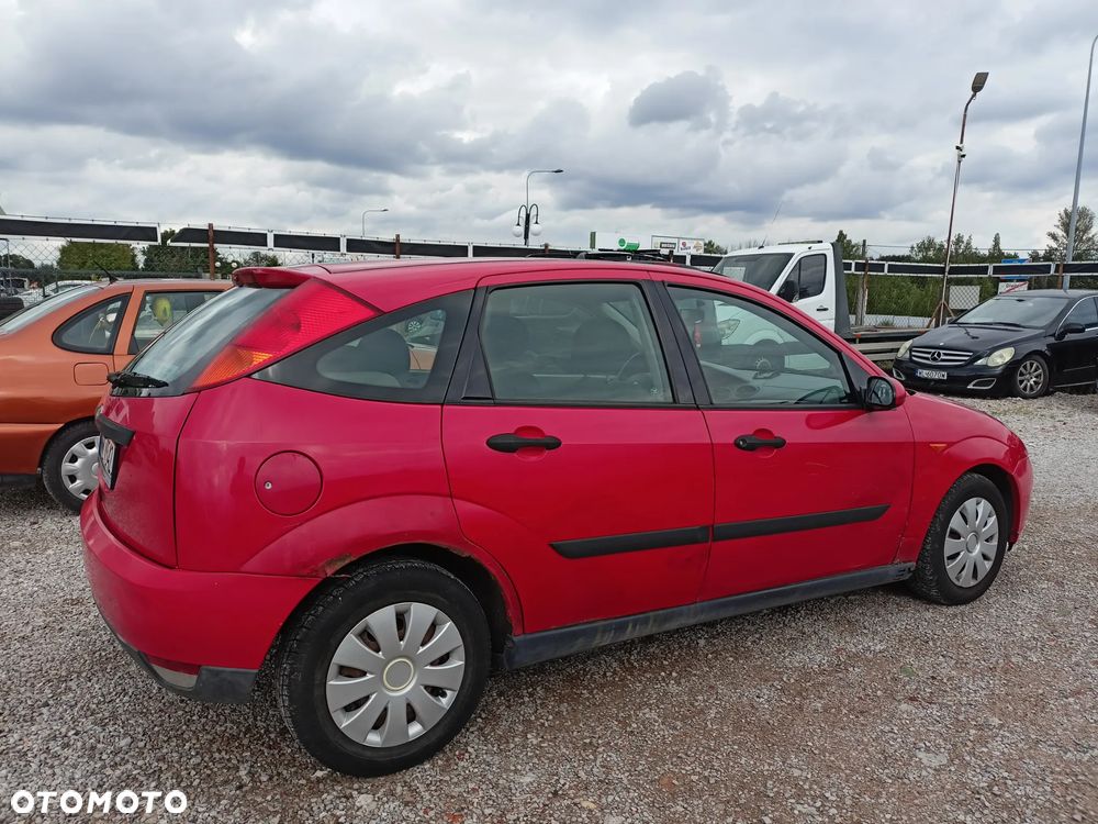 Ford Focus 1.6 Ambiente - 3